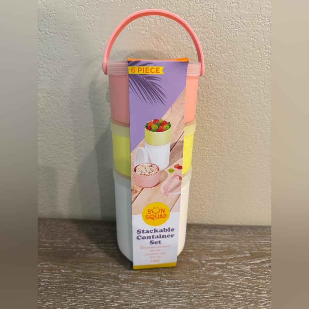 New Target Snack/ Food Storage Container